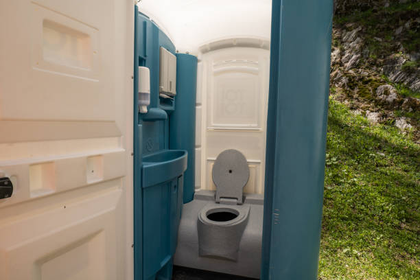 Best Porta potty rental near me  in Kersey, CO
